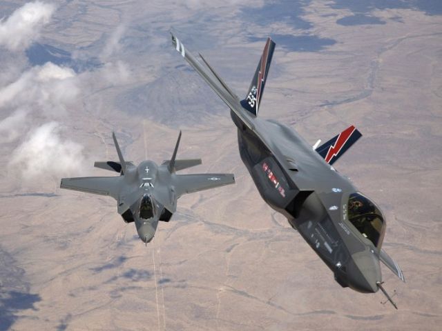 F-35 начал догонять по стоимости F-22 Raptor