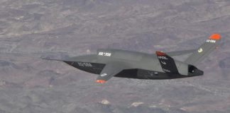 Беспилотник XQ-58A "Валькирия" будут запускать из морских контейнеров