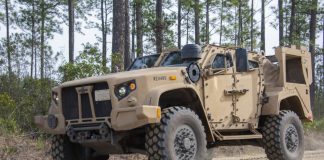 Армия США тестирует новые легкие бронемашины JLTV