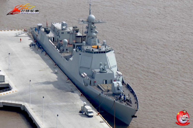 Китайский ракетный эсминец Type 052D