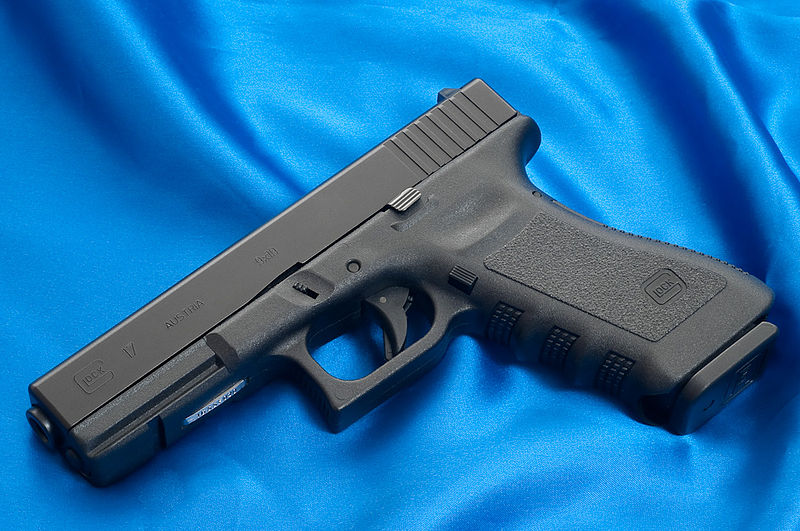 Пистолет Glock 17