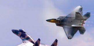 Су-35 vs F-22: кто сильнее в воздушном бою