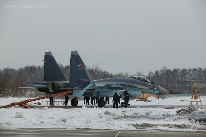 ВВС России получили 12 истребителей Су-35С