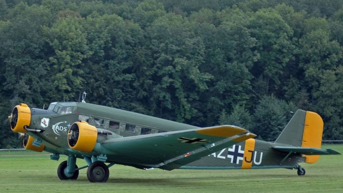 Боевые самолёты: «Юнкерс» Ju.52/Зm - странный, но полезнейший